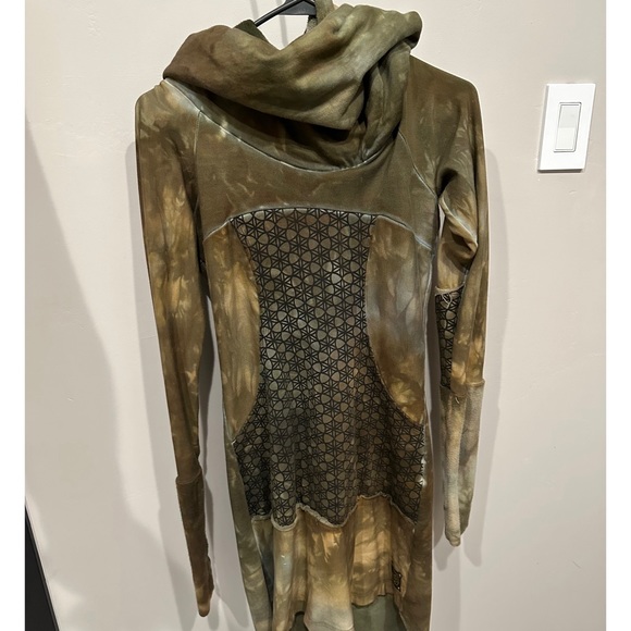 See Much Love Leia Tunic - Picture 5 of 13